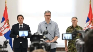 Srp lider Vucic'ten z eletiri