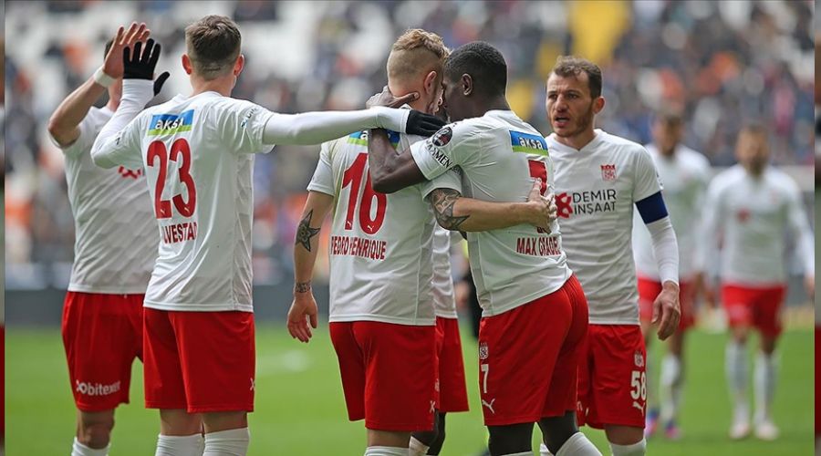 Sivasspor 3 ma� sonra kazand� 