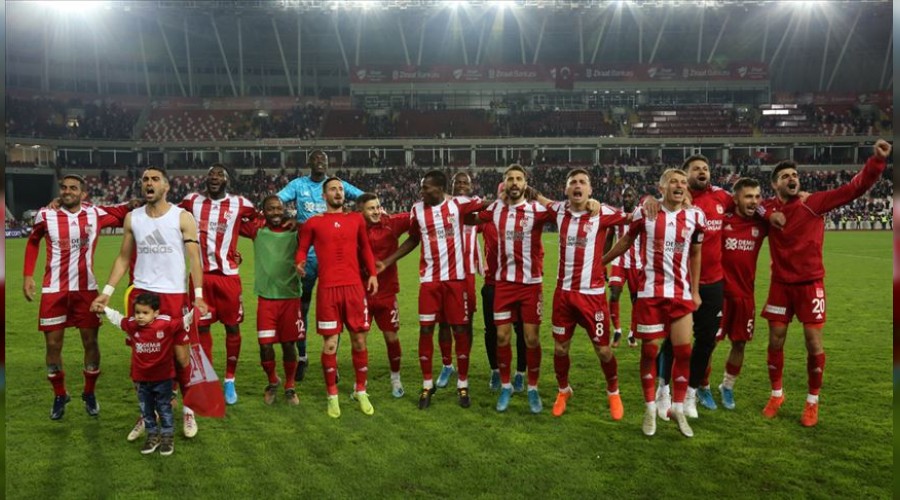 Sivasspor'un zirve a�k�