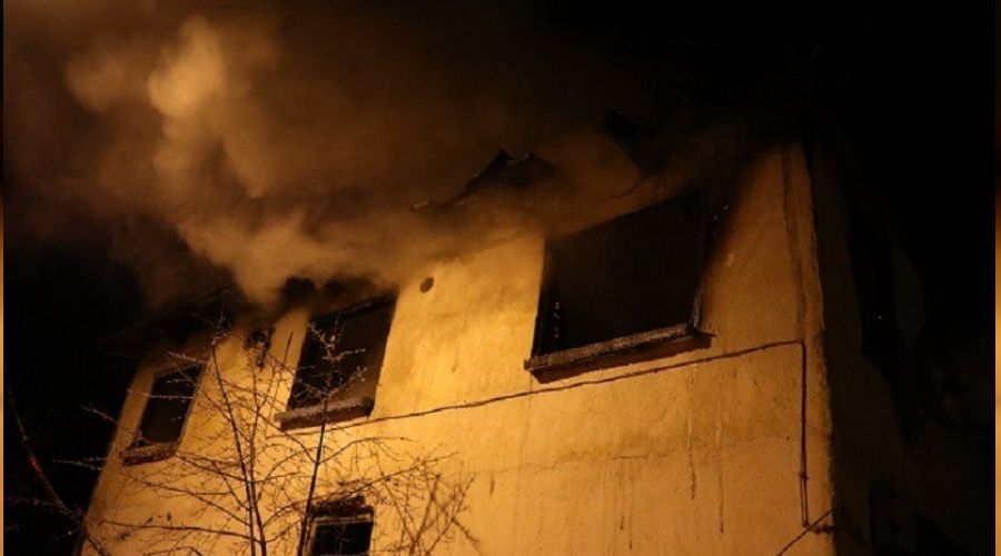 Sobayı yakmak isterken evi yaktı