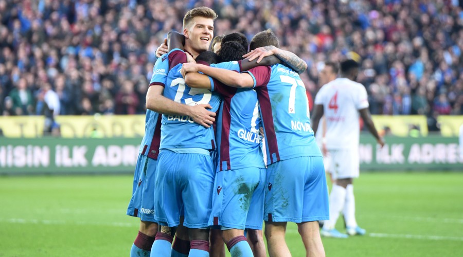 Süper Lig’in yeni lideri Trabzonspor