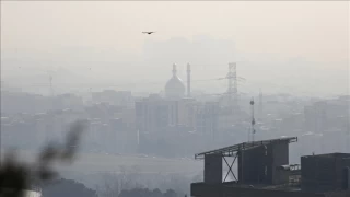 Tahran’da hava kirliliği boğuyor