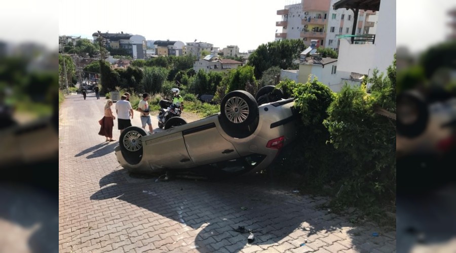 Takla atan sürücü yaralandı