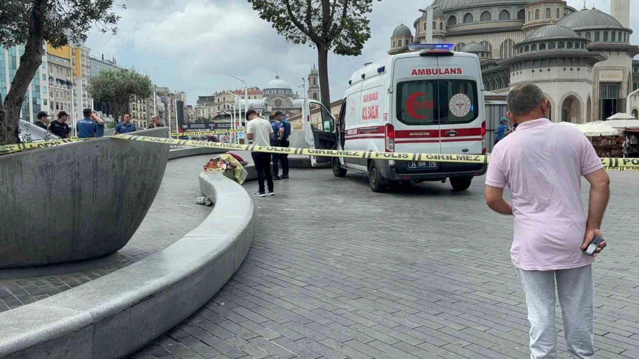Taksim Meydan�'nda ��pheli �l�m