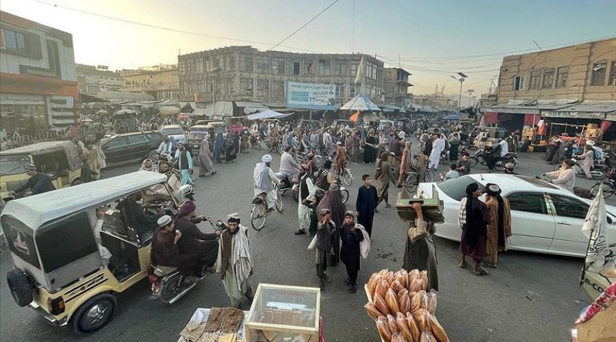 Taliban, anayasa karar�n� verdi