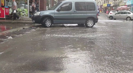 Tekirdağ'da gökyüzünden su boşaldı