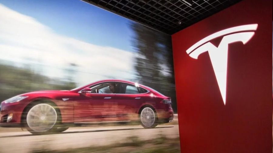 Tesla, angay'da retimini durdurdu