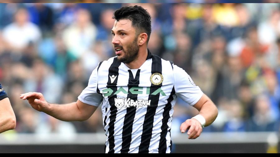 Tolgay Arslan uzak diyarlara yelken açtı