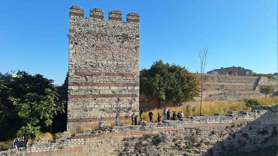 Topkapı Surlarında erkek cesedi bulundu