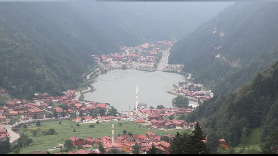  Trabzon'a gelen turist says ikiye katland