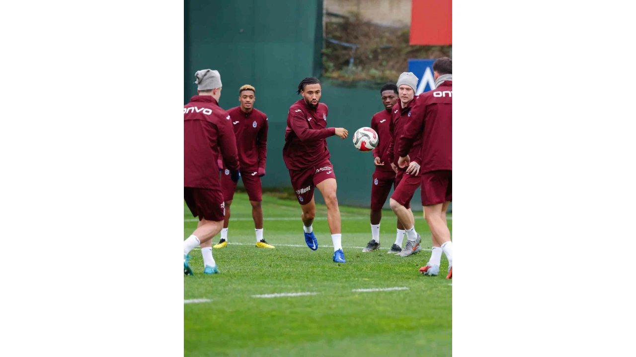 Trabzonspor'da Savic, takımla çalıştı