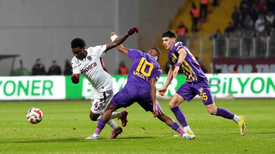 Trabzonspor'dan Oulai karar�! Galatasaray ma��nda forma s�rprizi