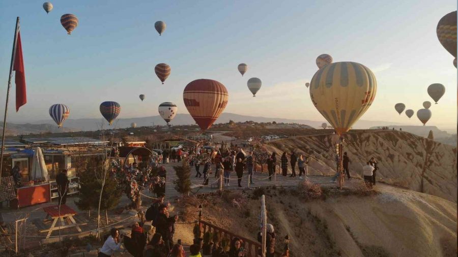 Turizmci 'bayram' edecek