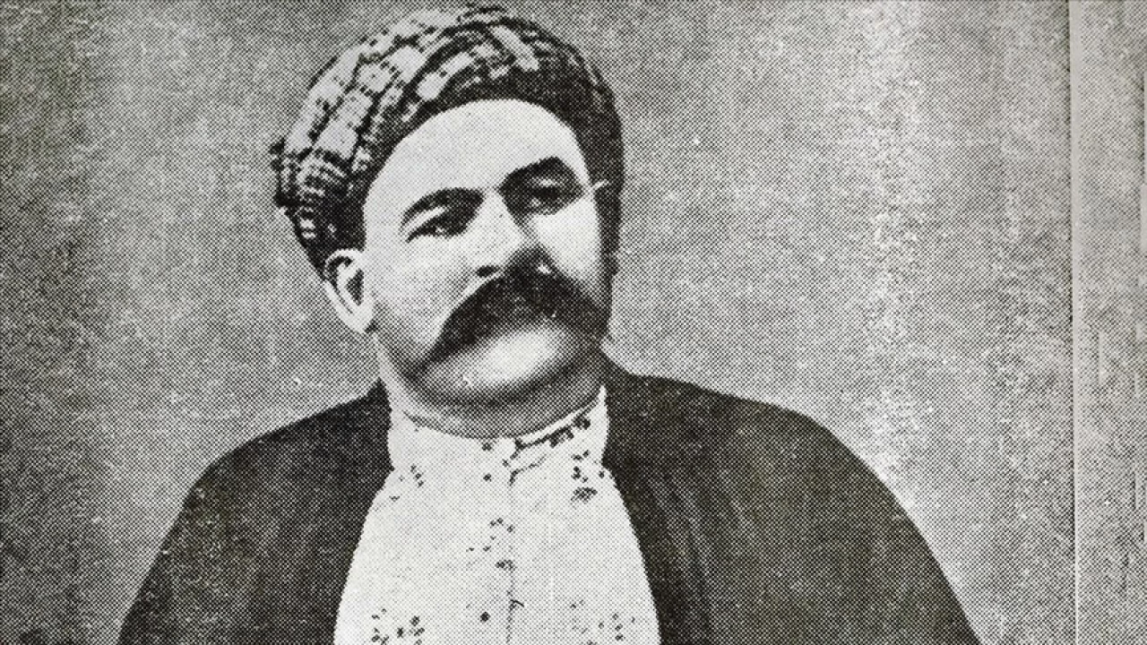 "T�rk gibi g��l�" s�z�n� d�nyaya duyurdu