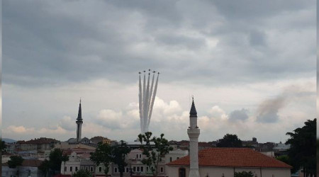 Türk Yıldızları'nın gösterisi nefes kesti