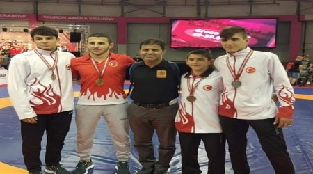 U15 Güreş Takımı'ndan Polonya'da 4 madalya