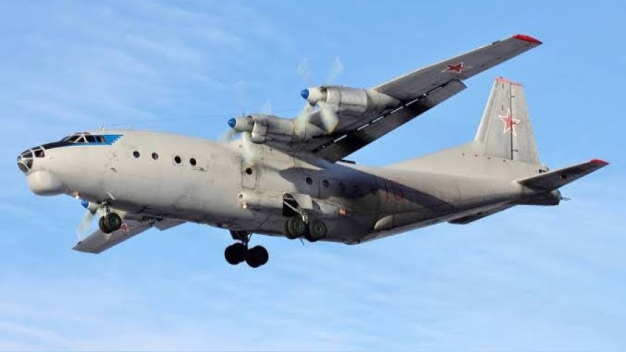 Ukrayna'n�n 'tehlikeli' u�a�� Yunanistan'a d��t� 