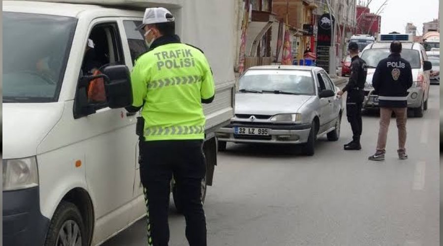Uşak'ta bin 876 araç sürücüsüne ceza