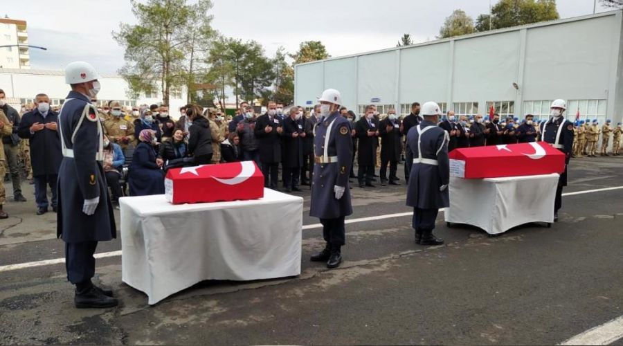 Uzman çavuş ve oğlu Çorum'da defnedildi