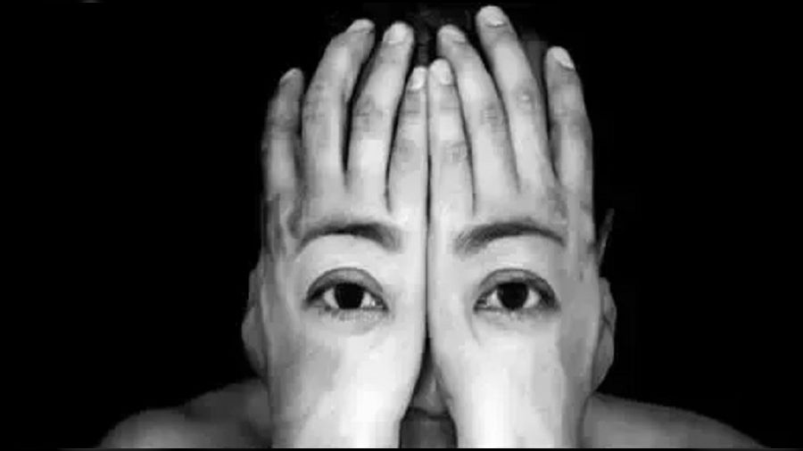 Vah�et! 61 ya��ndaki e�ini baltayla �ld�rd�