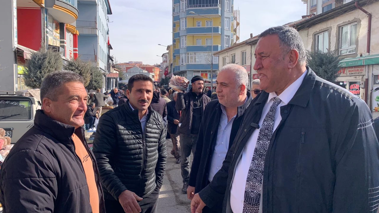 ‘Vatandaş borç almadan yaşayamıyor’
