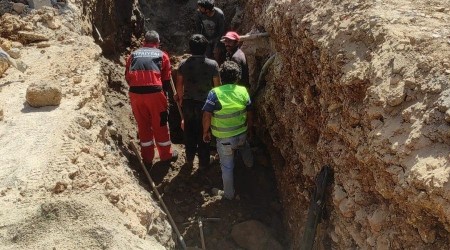 Yarya kadar topraa gmld son anda lmeden kurtuldu