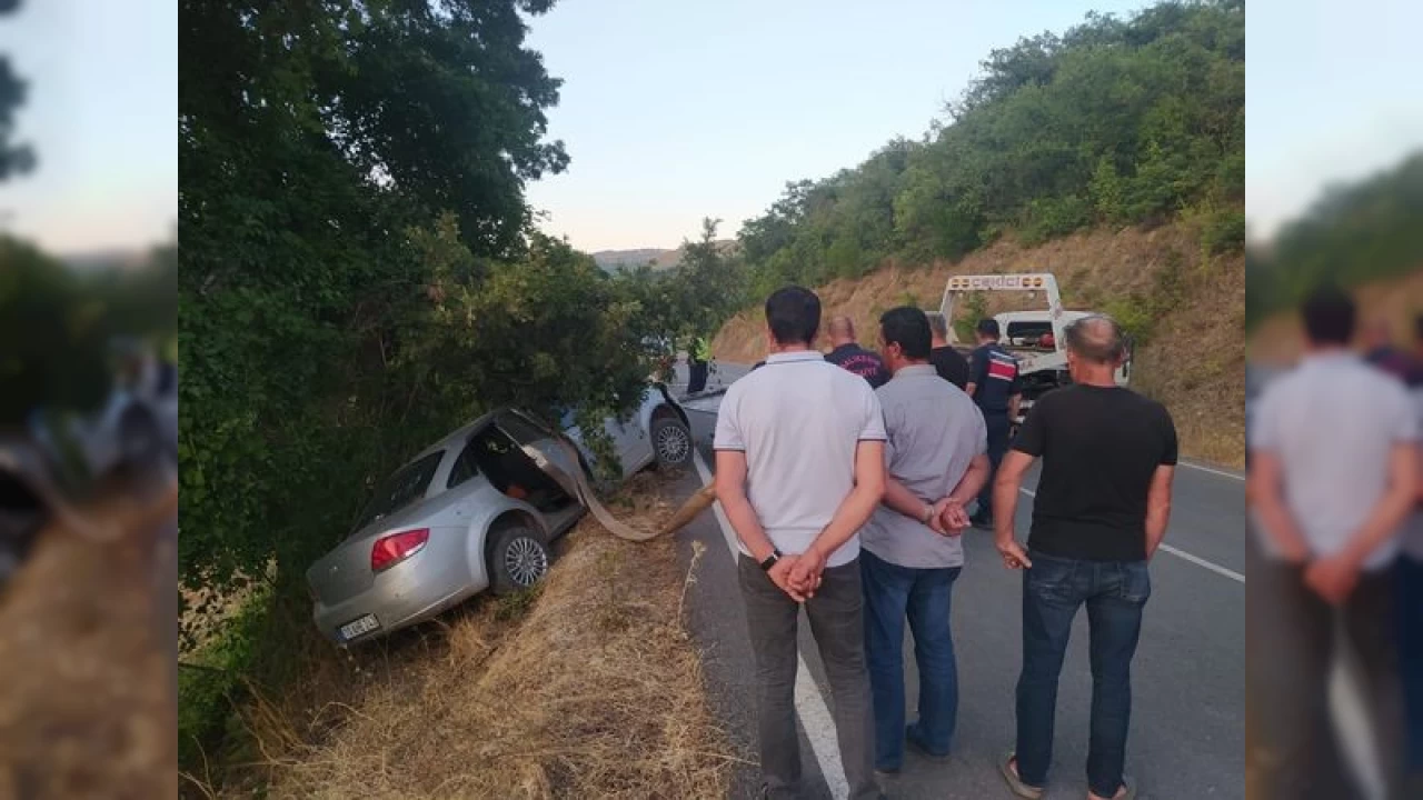 Yeğeninin cenazesine giderken kaza yaptı: 1 ölü, 2 yaralı