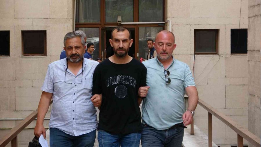 Yine kıskançlık krizi yine dehşet