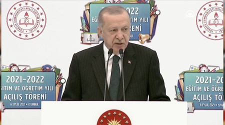 Yüz yüze eğitimi devam ettirmekte kararlıyız