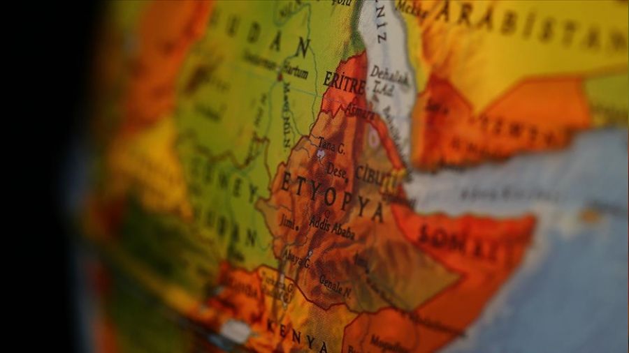 Y�zlerce Ugandal� 'k�yamet' korkusuyla Etiyopya'ya ka�t�