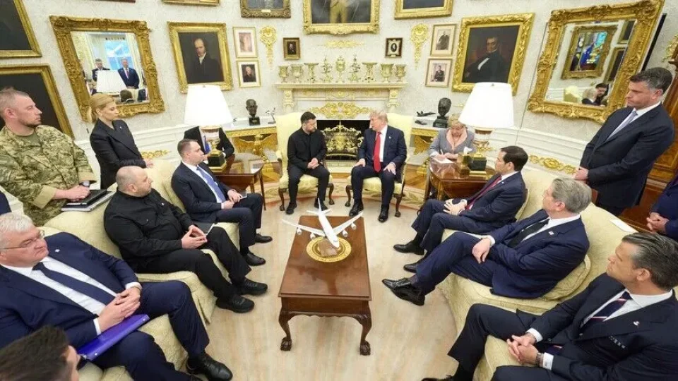 Zelenskiy, Trump'�n Ukrayna'ya Patriot �retim lisans� verilmesini kabul etti�ini s�yledi