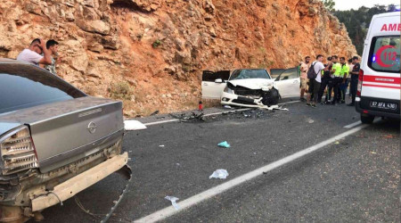 Zincirleme trafik kazasında 4 yaralı