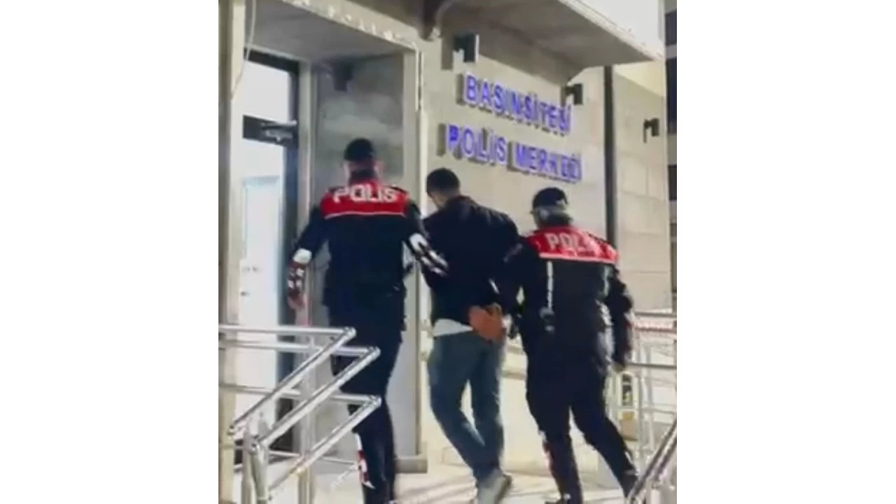 15 y�lla aranan cinayet zanl�s� �zmir'de yakaland�