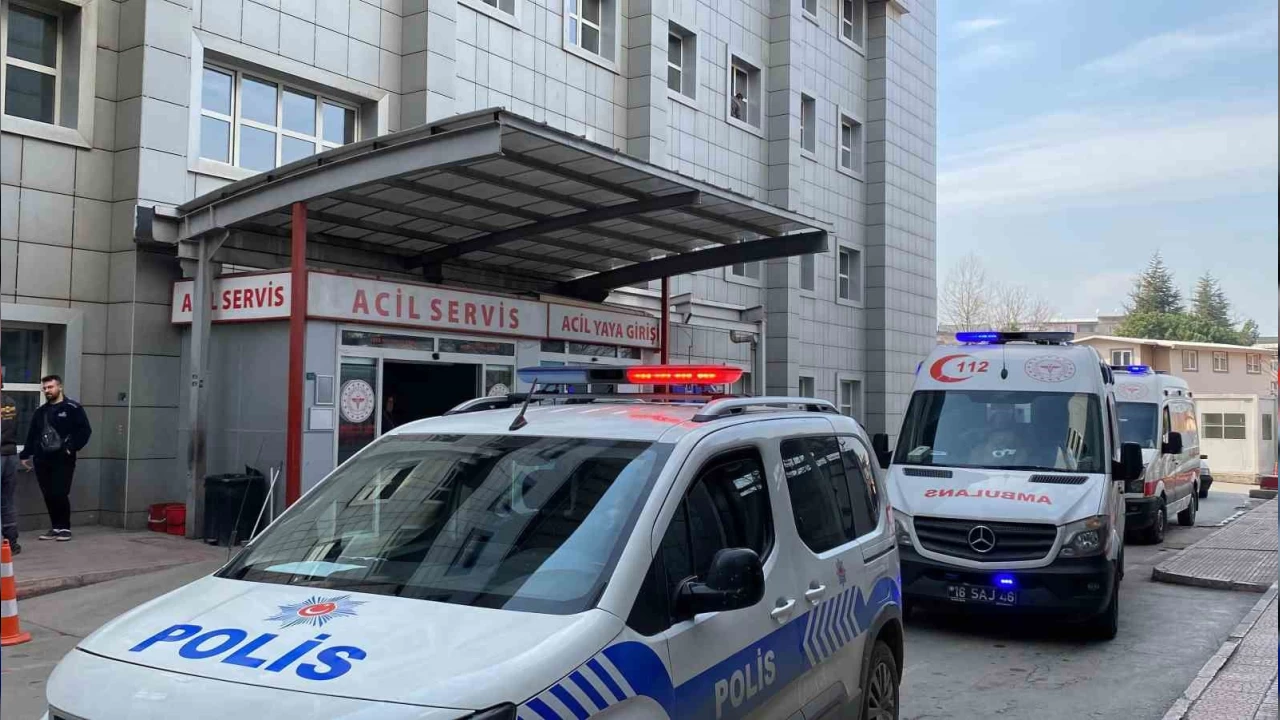 2 ya��ndaki �ocuk merdivenden d��erek hayat�n� kaybetti