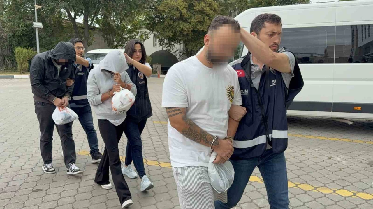 200'den fazla ki�iyi 2 milyon TL doland�rd�lar