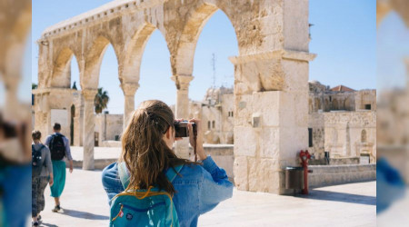 4 ayda 11.1 milyon turist geldi