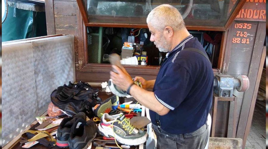 4 metrekare at�lyede 33 y�l