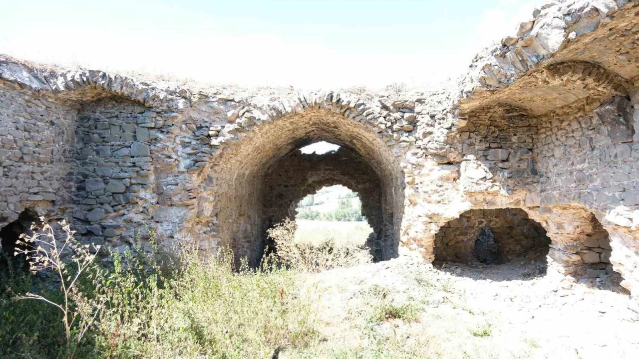 800 yıllık Selçuklu medresesi ayağa kaldırılacak