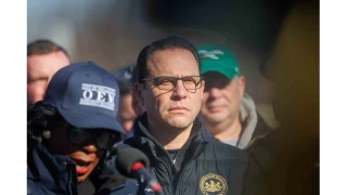 ABD'de Pensilvanya Valisi Shapiro'nun konutu kundakland