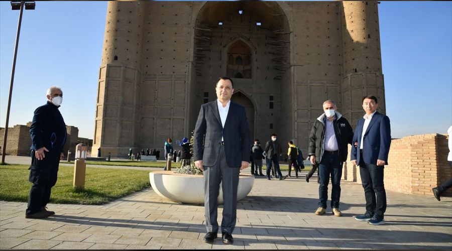 ‘Adalet söylem değil eylem meselesidir’