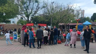 Adana Kozan�da 23 Nisan co�kusu: BTP�den renkli kutlama