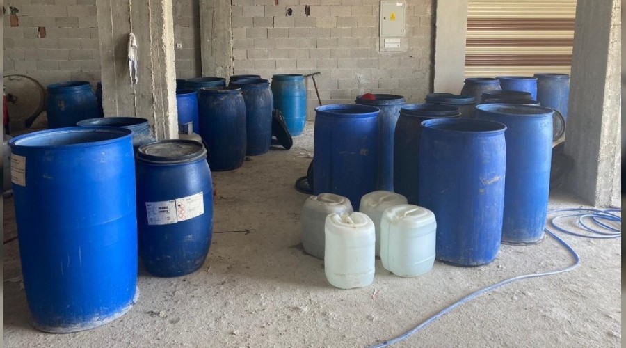 Adana'da 3 bin 220 litre sahte içki ele geçirildi