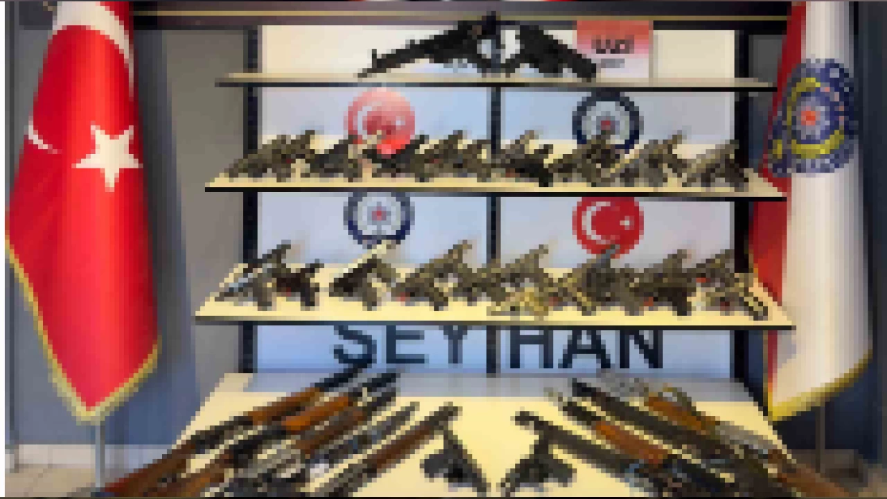 Adana'da 54 ruhsats�z silah ele ge�irildi, 373 ki�i yakaland�