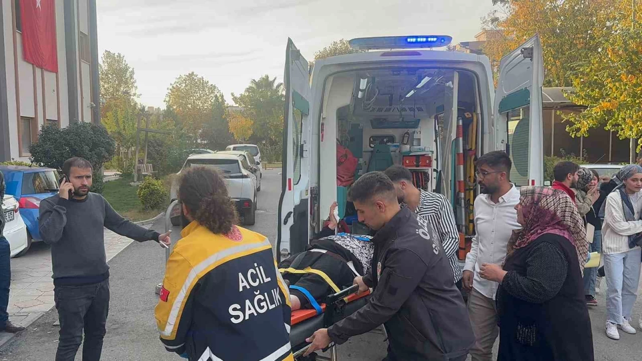 Adıyaman'da otomobiller çarpıştı: 7 yaralı