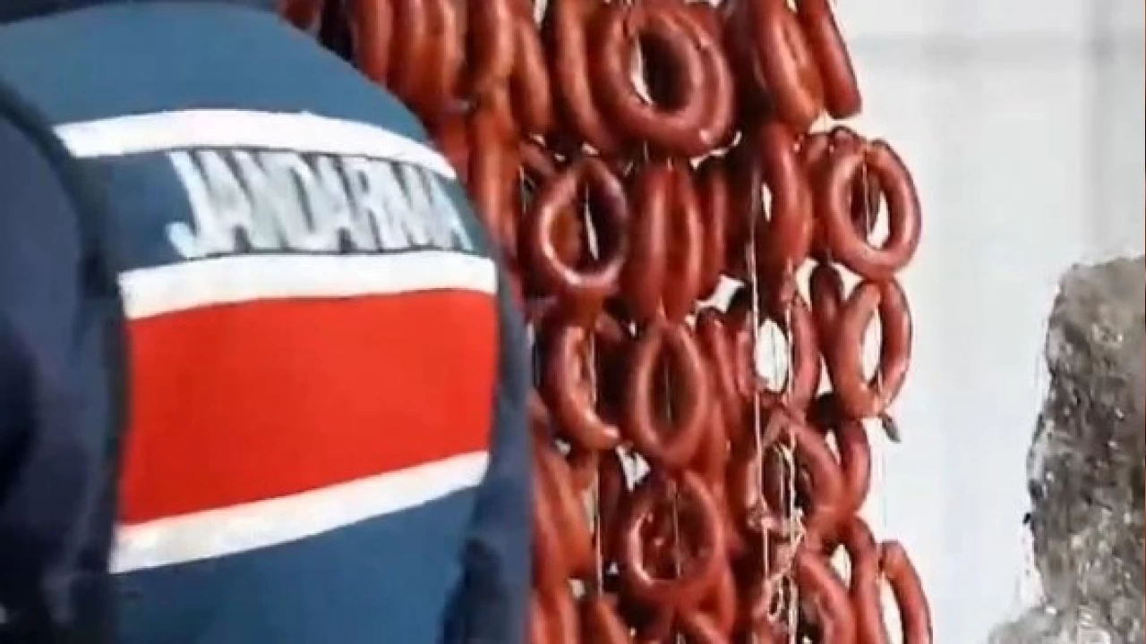 Afyon'da 75 TL'ye sucuk yapan �ah�s yakaland�