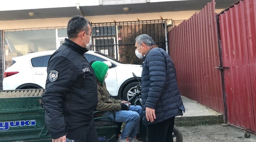 Ahmak hırsızlar