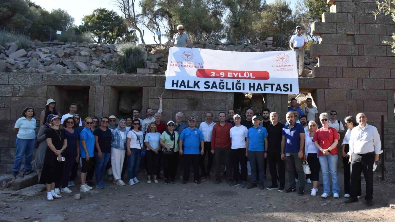 Aigai antik kentinde sağlık için yürüdüler