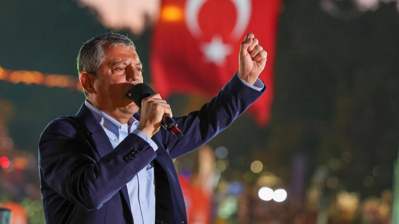 AK Parti �stanbul �l Ba�kan� �zdemir'den CHP Genel Ba�kan� �zel'e tepki