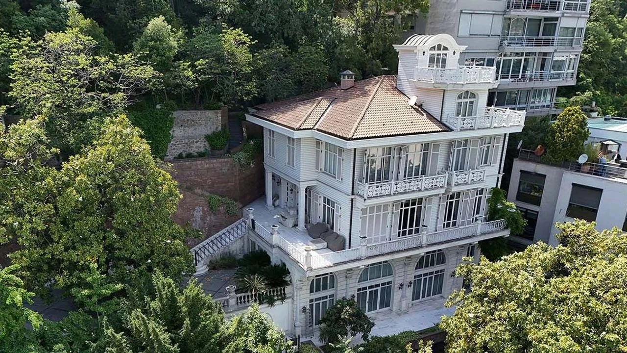 Akn pek'in Bebek'teki kk drdnc ihalede satld