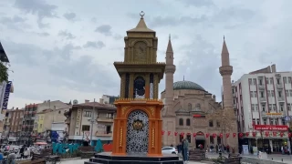 Aksaray Saat Kulesi: ehrin simgesel yaps, kltrel bellei